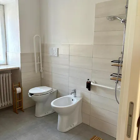 La Ca' Tra I Laghi Apartment *