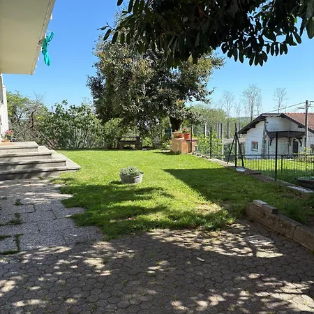 Apartment La Ca' Tra I Laghi *