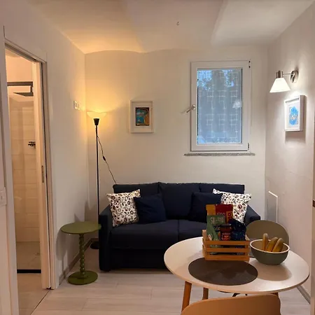 La Ca' Tra I Laghi Apartment *